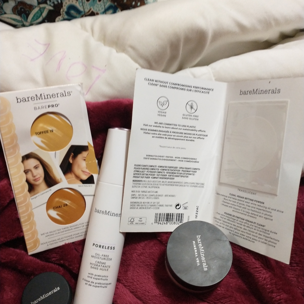 Lot of bare minerals products